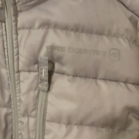 Free Country - Picture 2 of 4